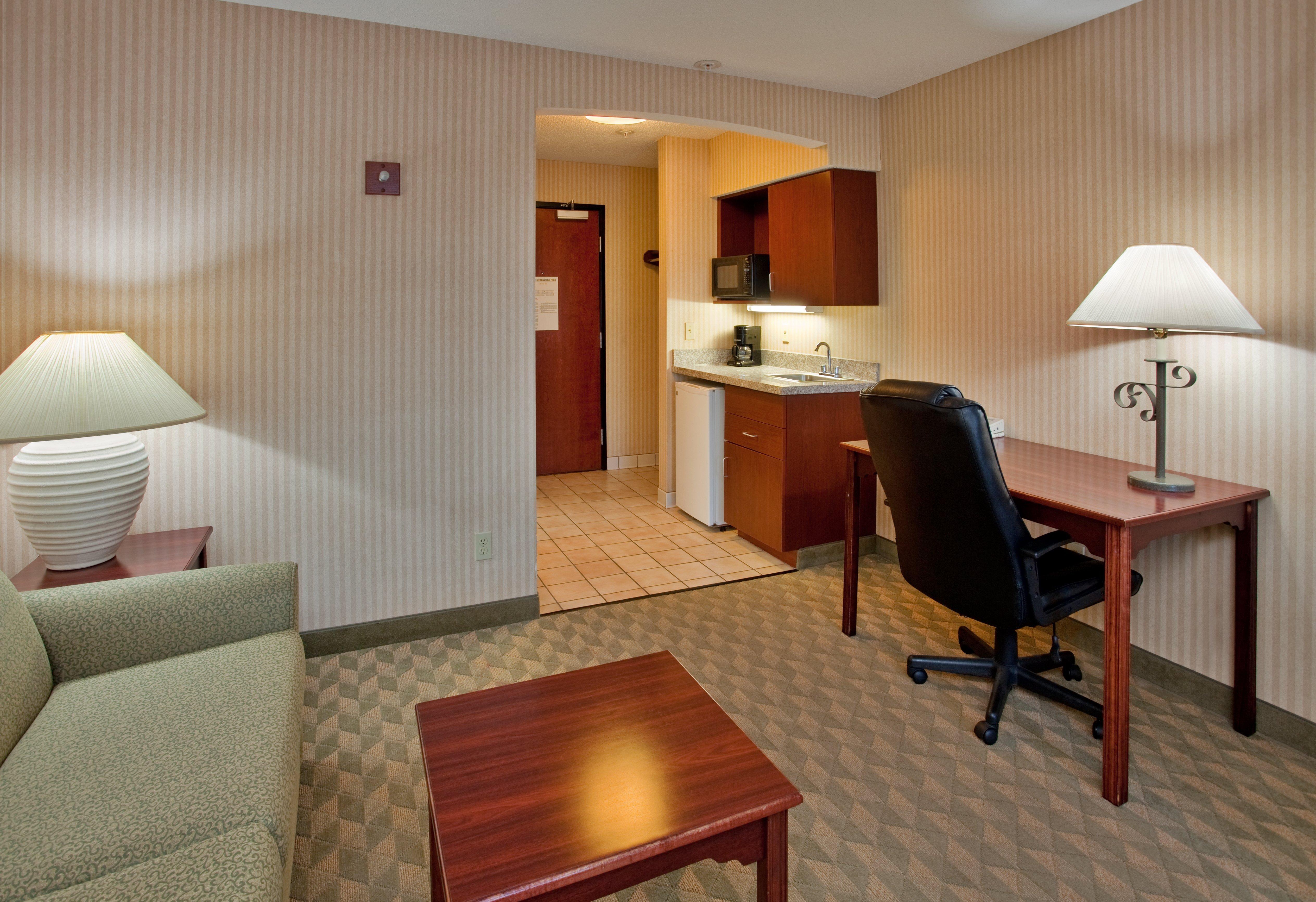 Spark By Hilton Lansing Zewnętrze zdjęcie