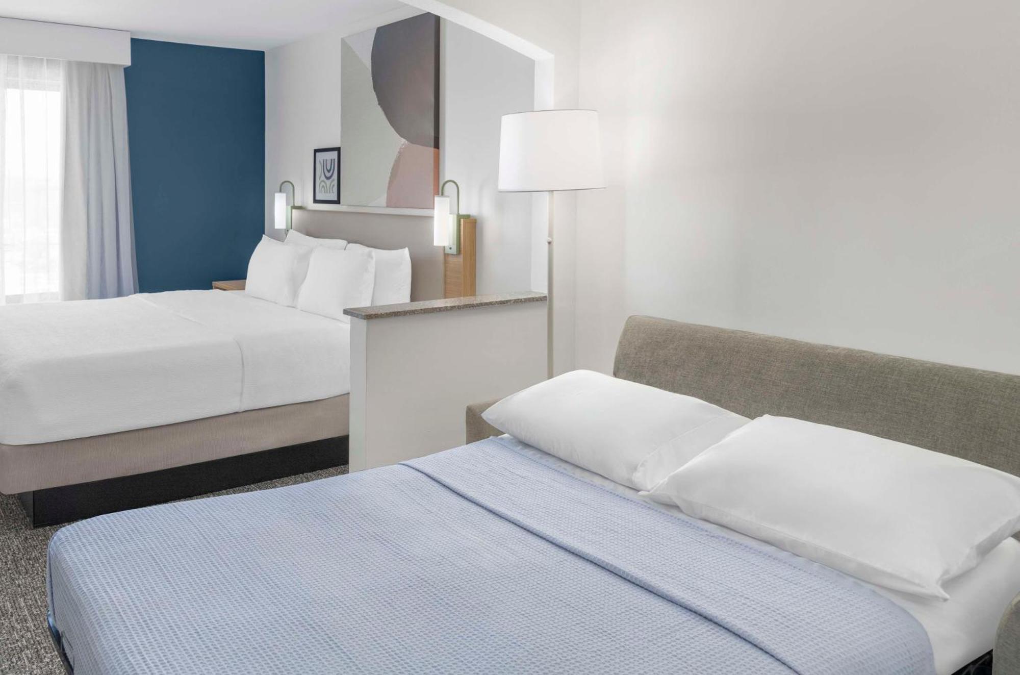 Spark By Hilton Lansing Zewnętrze zdjęcie
