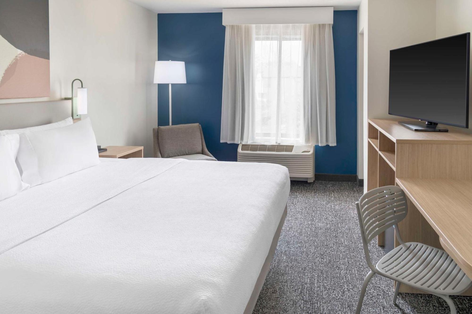 Spark By Hilton Lansing Zewnętrze zdjęcie