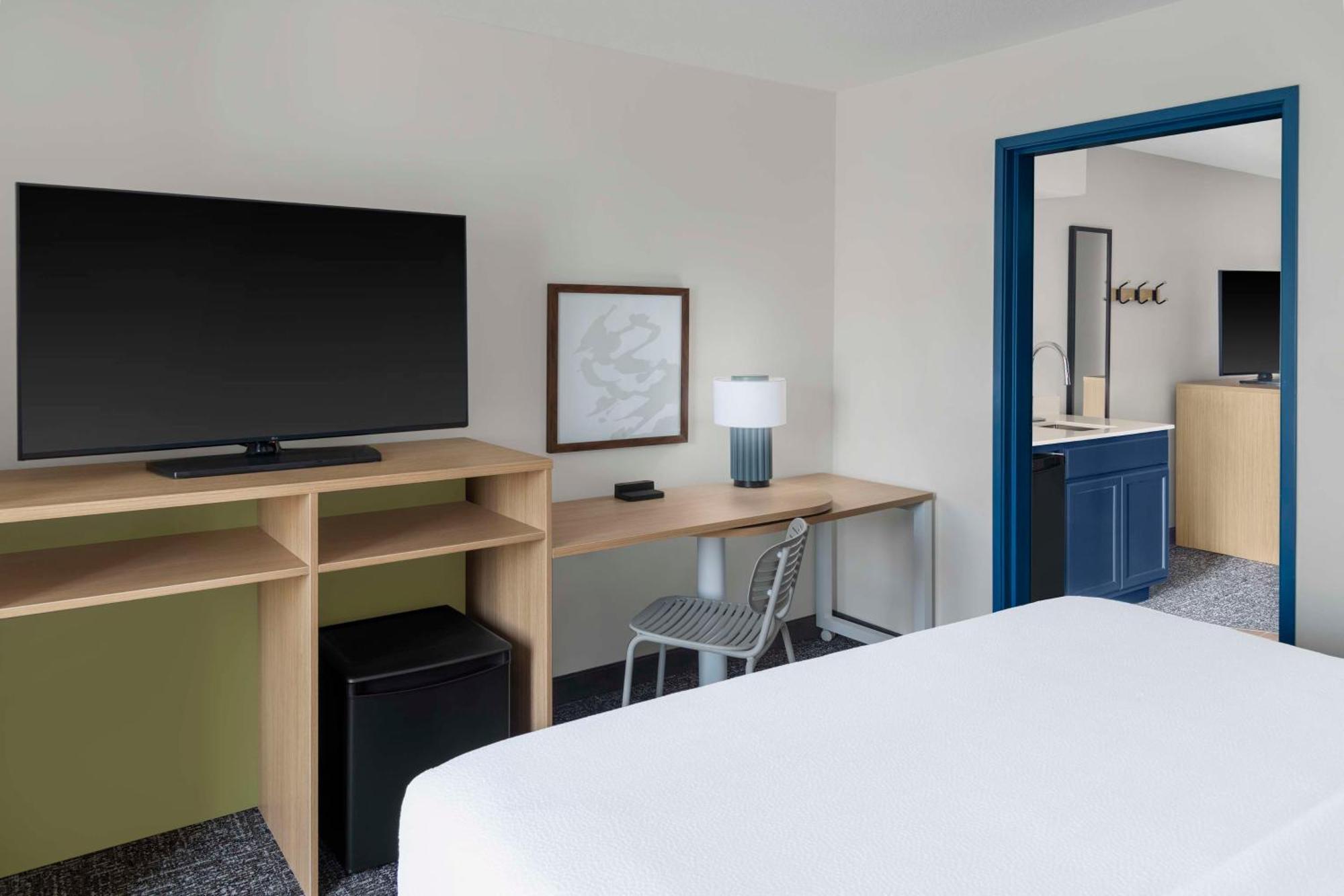 Spark By Hilton Lansing Zewnętrze zdjęcie