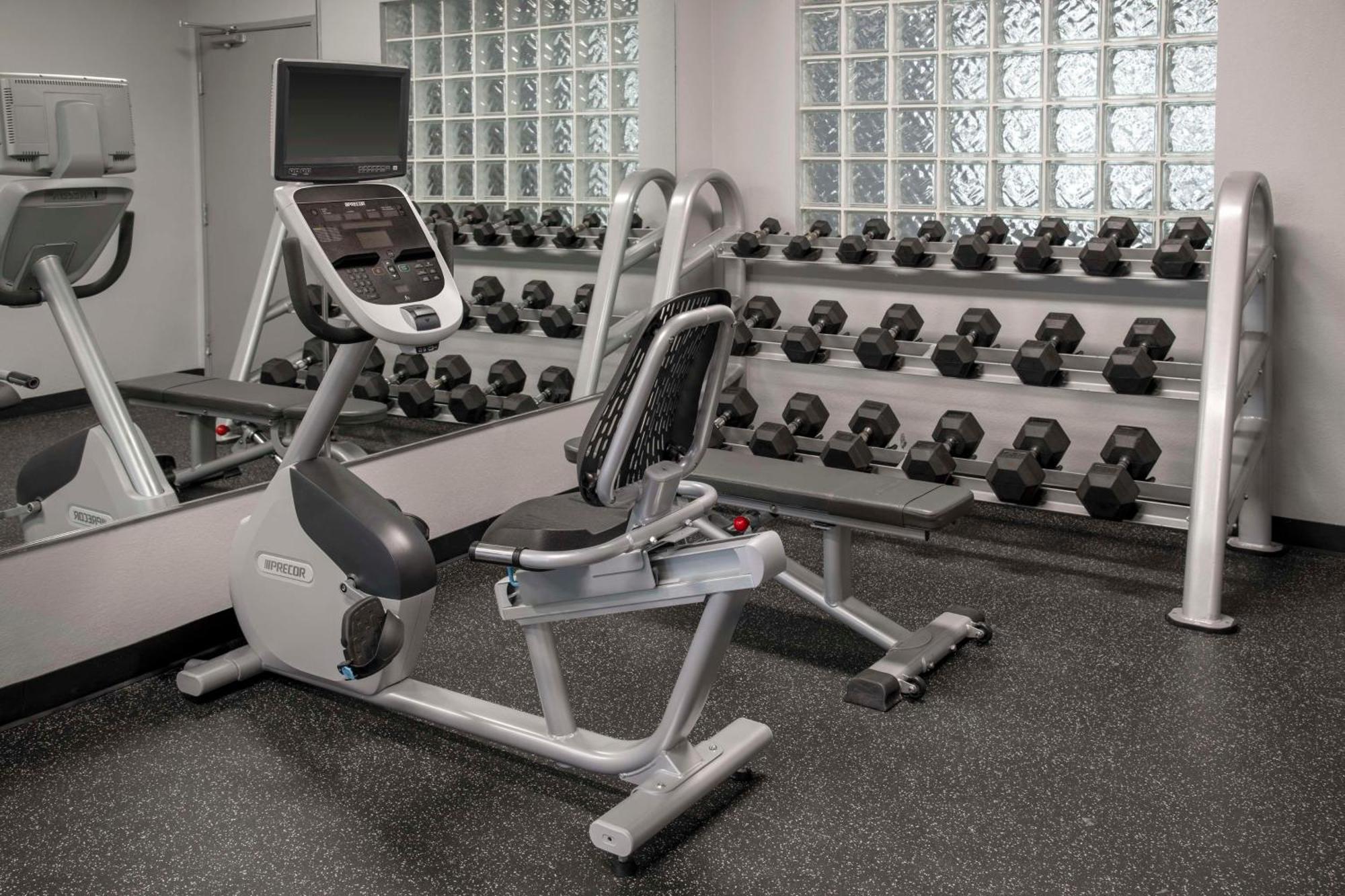 Spark By Hilton Lansing Zewnętrze zdjęcie