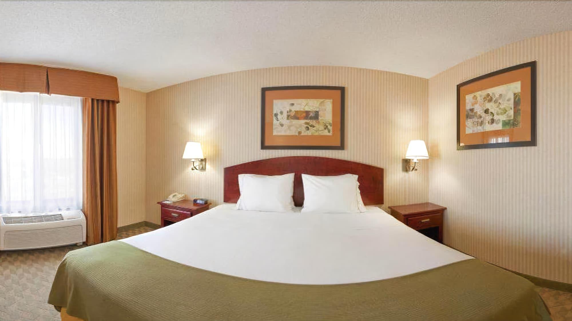 Spark By Hilton Lansing Zewnętrze zdjęcie
