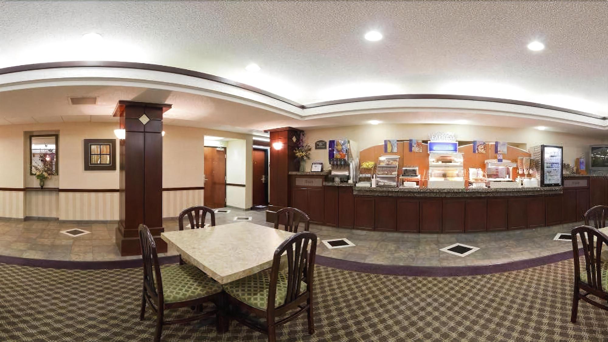 Spark By Hilton Lansing Zewnętrze zdjęcie
